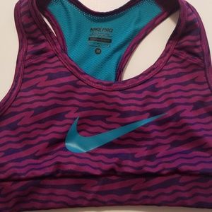 Nike Pro dry Fit sports bar